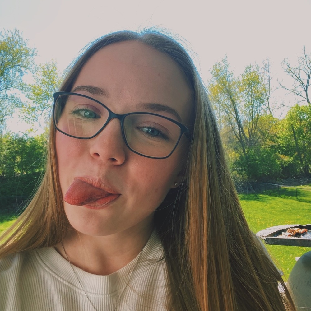 Meet your Posher, Emma